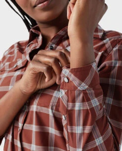 STIO Women's Eddy Shirt LS 10 STIO Women's Eddy Shirt LS -Stio Activewear 100055 283 7 f173faec c378 405d af15 c9ee4ccbd2d9