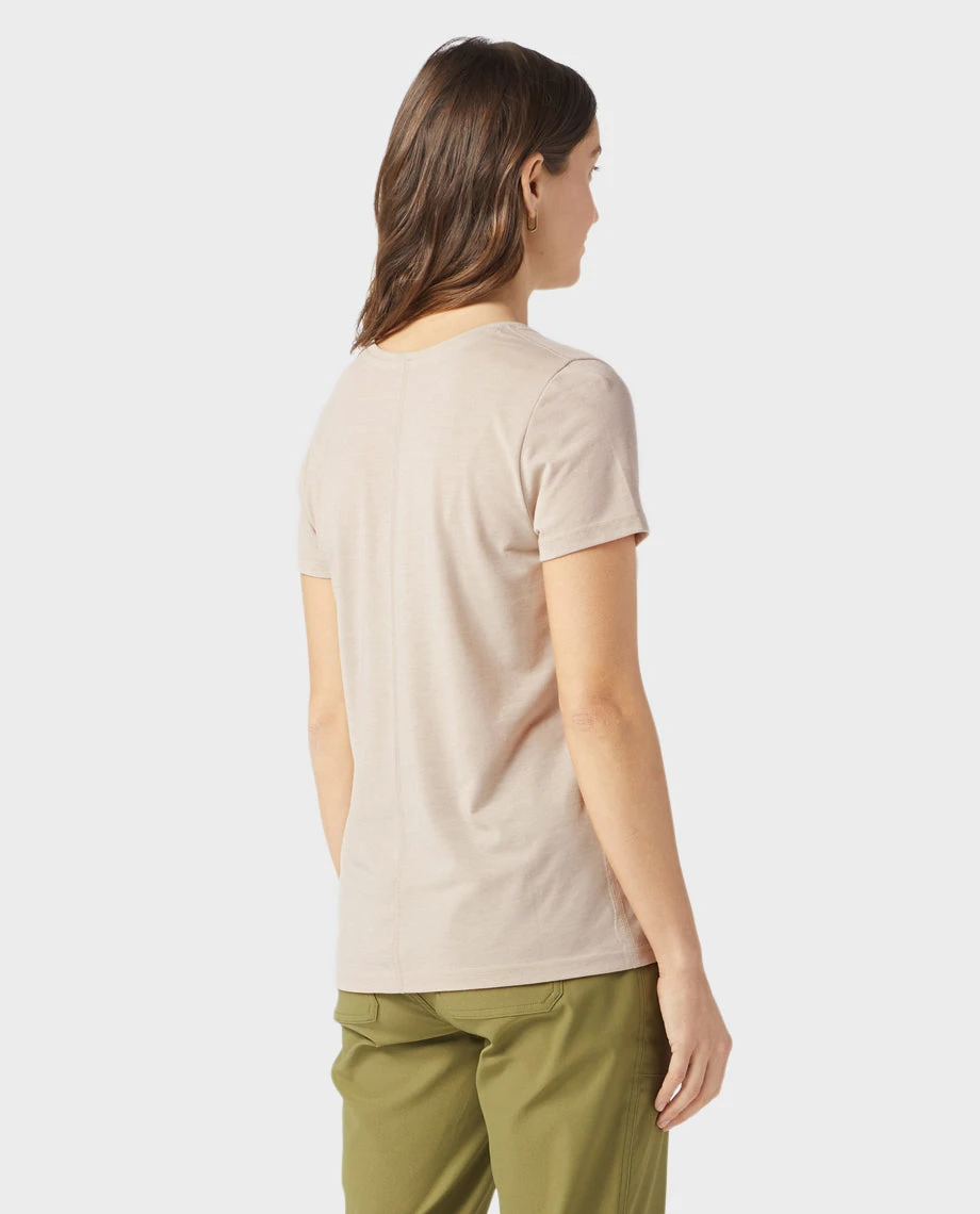 Women's Divide Scoop Neck Tee SS STIO Women's Divide Scoop Neck Tee SS -Stio Activewear 100244 267 4 Top afacdb7d 9082 40bd 92b5 b3243e9c7dea