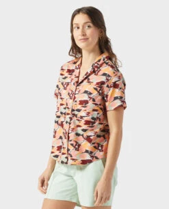 STIO Women's Marion Printed Camp Shirt SS -Stio Activewear 100328 834 3 Top 590f614d 2762 4fef b760 3645c3899c0d