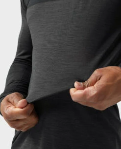 STIO Men's Basis Seamless Tech Crew -Stio Activewear 200064 115 5 a5be6a12 b34a 4b4b a6b0 184e7ec89be5