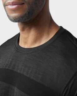 STIO Men's Basis Seamless Tech Crew -Stio Activewear 200064 115 6 8bad2c96 63b7 4d85 990f 353f873d277a