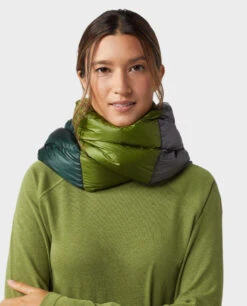 STIO Hometown Down Scarf -Stio Activewear 400001 110 6 25509796 4c01 44fc b1ab 7eb24d681dd8