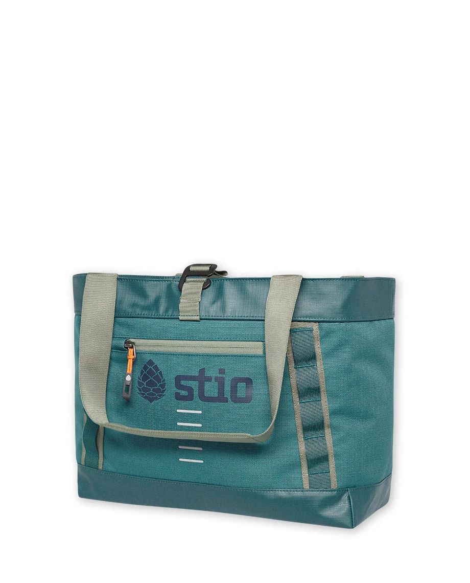 Basin XT CarryAll 25L STIO Basin XT CarryAll 25L -Stio Activewear 400041 702 angle cfe35925 baf4 4579 84b6 addd0a957b09