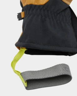 STIO Objective LP Insulated Glove 12 STIO Objective LP Insulated Glove -Stio Activewear 400134 101 detail leash