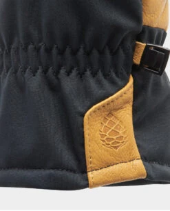 STIO Objective LP Insulated Glove 13 STIO Objective LP Insulated Glove -Stio Activewear 400134 101 detail logo
