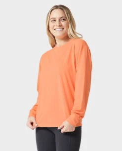 STIO Divide Essential Tee LS -Stio Activewear RESHOOT 400152 581 W 3 Top 1255b9d0 688b 4138 b7ab b9c9c9ded760